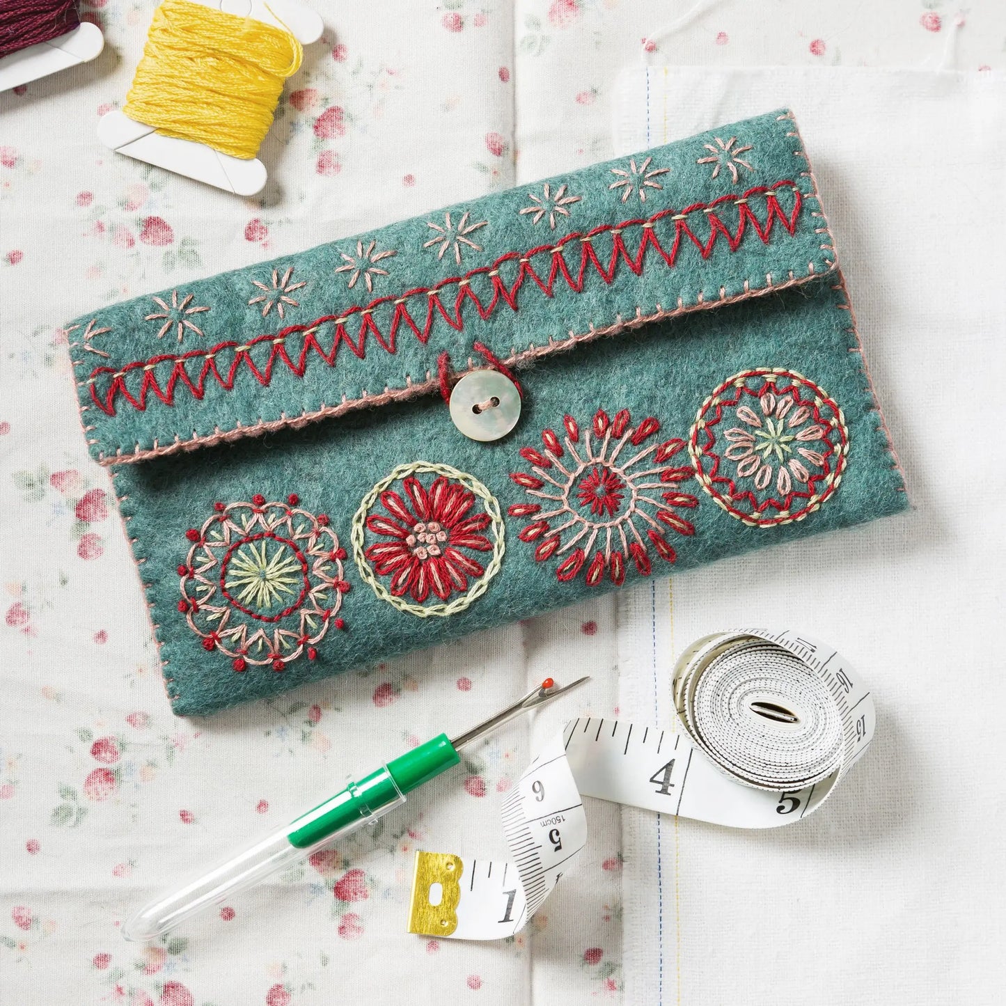 Wool Mix Felt Sewing Pouch Craft Kit