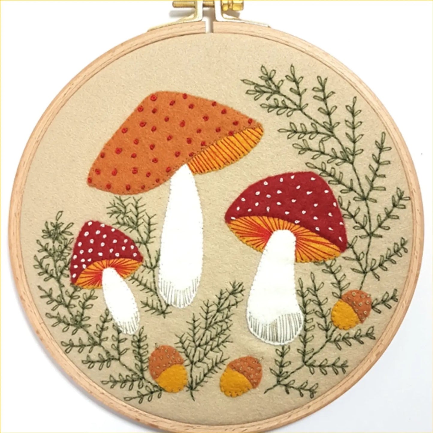 Wool Mix Appliqué Hoop Felt Kit - Toadstools